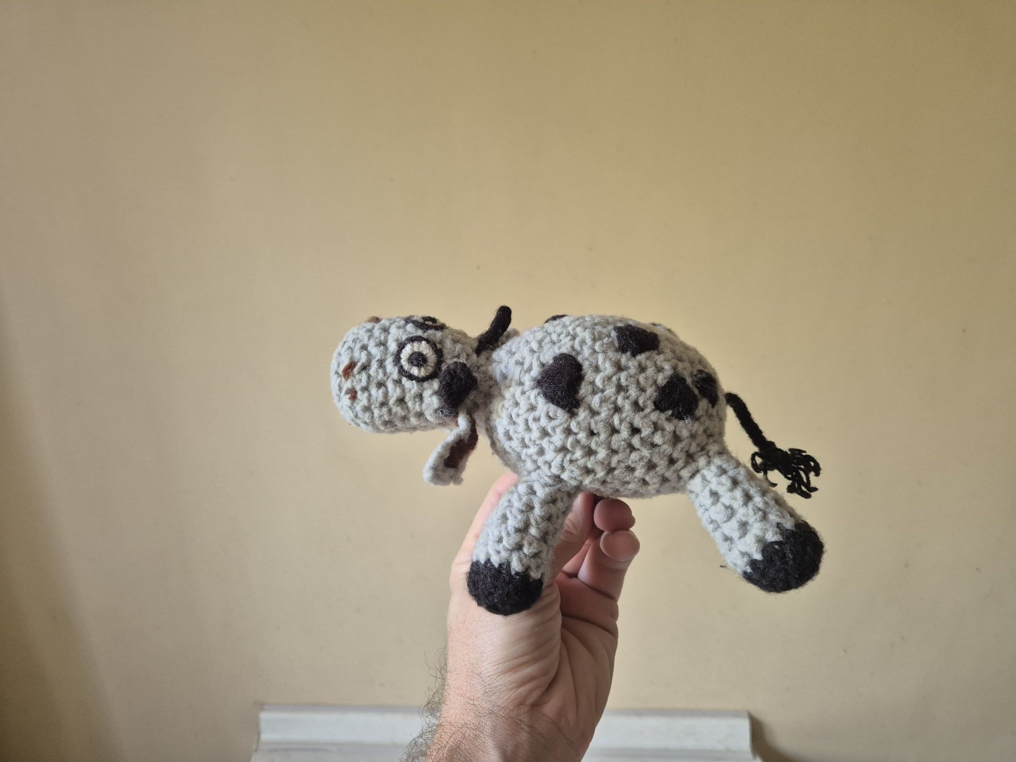 Krowa miś robiony na szydełku ręcznie hand made maskotka