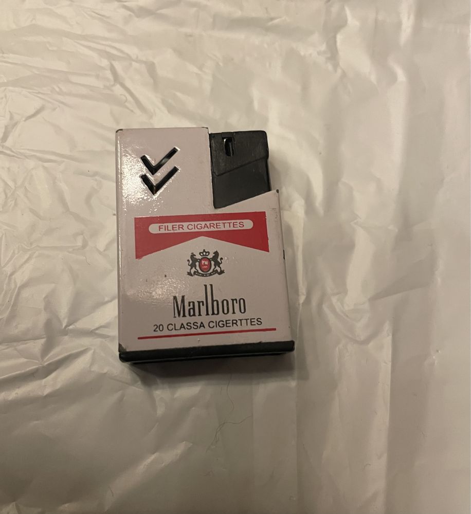 Isqueiro da Marlboro colecionador em bom estado