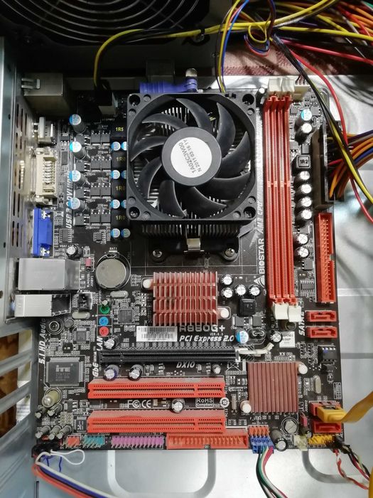 Продам материнскую плату Biostar