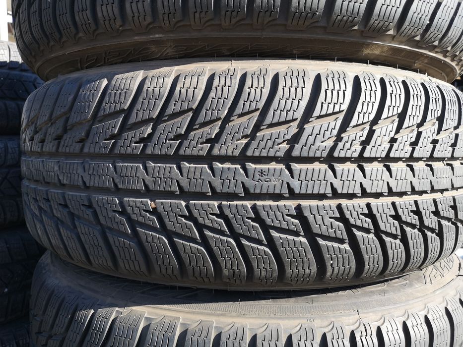 Komplet kół zimowych 5x108 Ford Volvo 235/60/18 Nokian