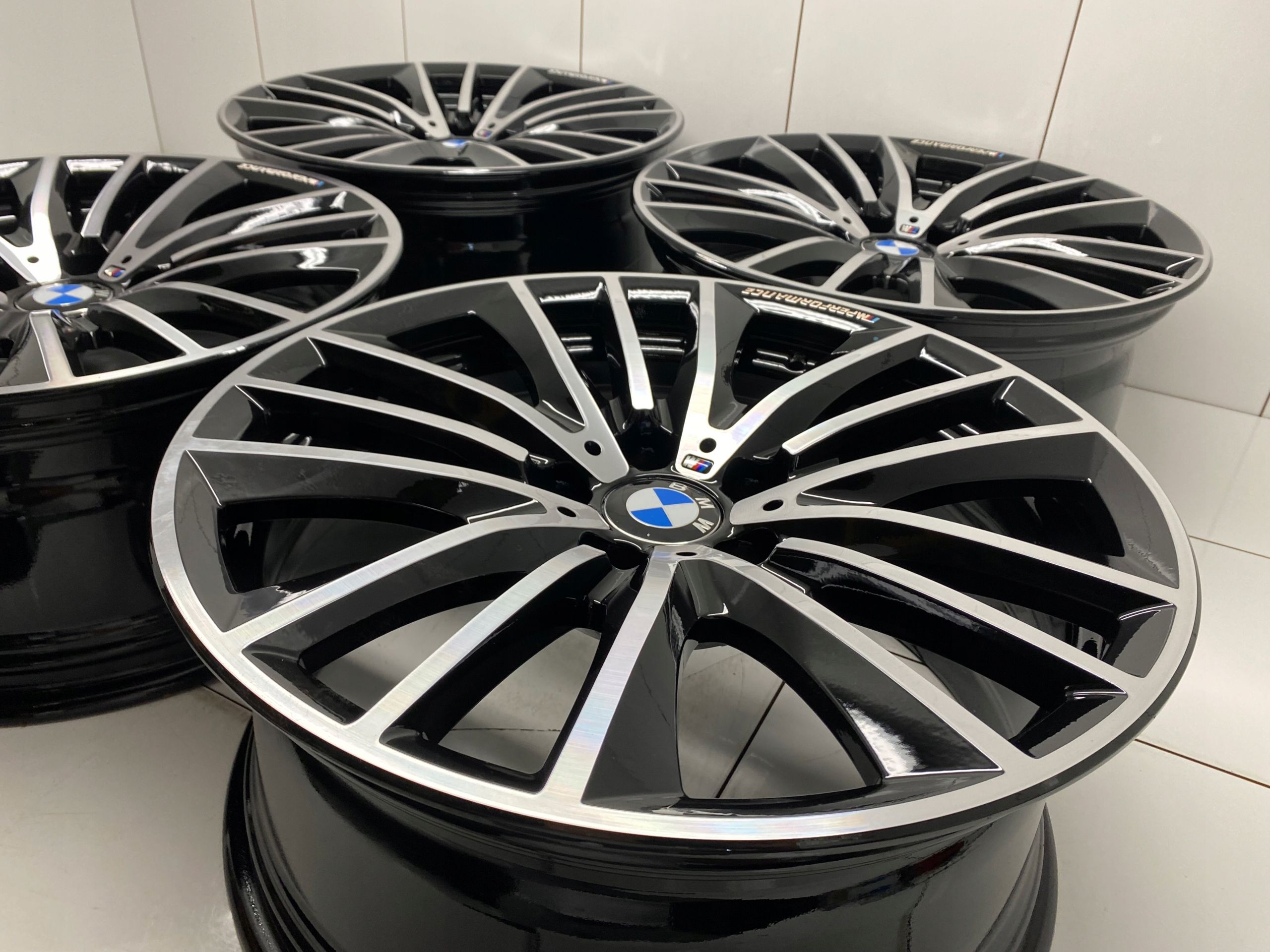 Felgi 19 BMW 8.5 ET33 9 ET44 m Pakiet Performance F10 F01