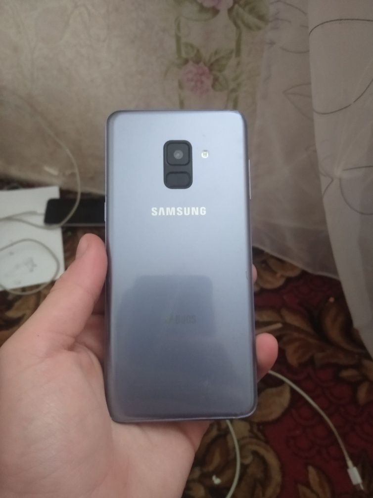 Samsung galaxy a8 4/32sm-a530f