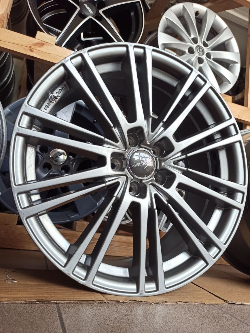 102 TSM Alufelgi 5x112 ET45 8,5jx19 Audi Volkswagen Seat Skoda Mercede