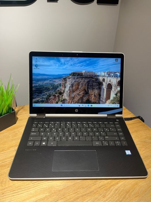 Laptop HP Pavilion 14 X360 2w1 Intel Core i3/8GB/256GB SSD Klasa A-