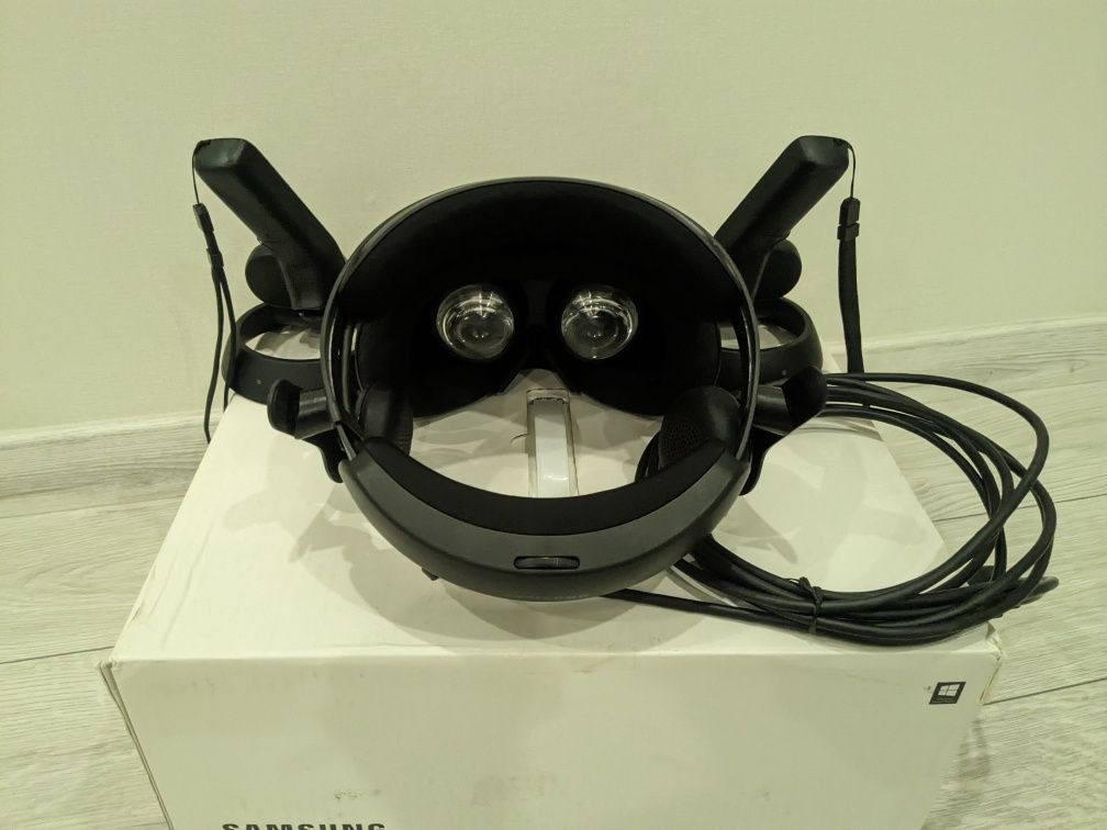 Samsung HMD Odyssey+ plus VR шлем виртуальной реальности windows mixed