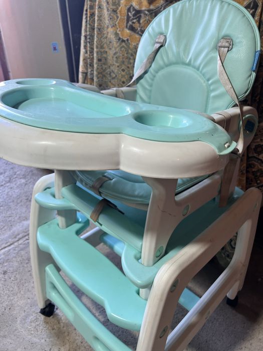 Столик годувальний дитячий з партою