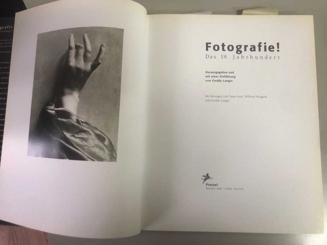 Книга/Альбом  "Фотография. 19 век"