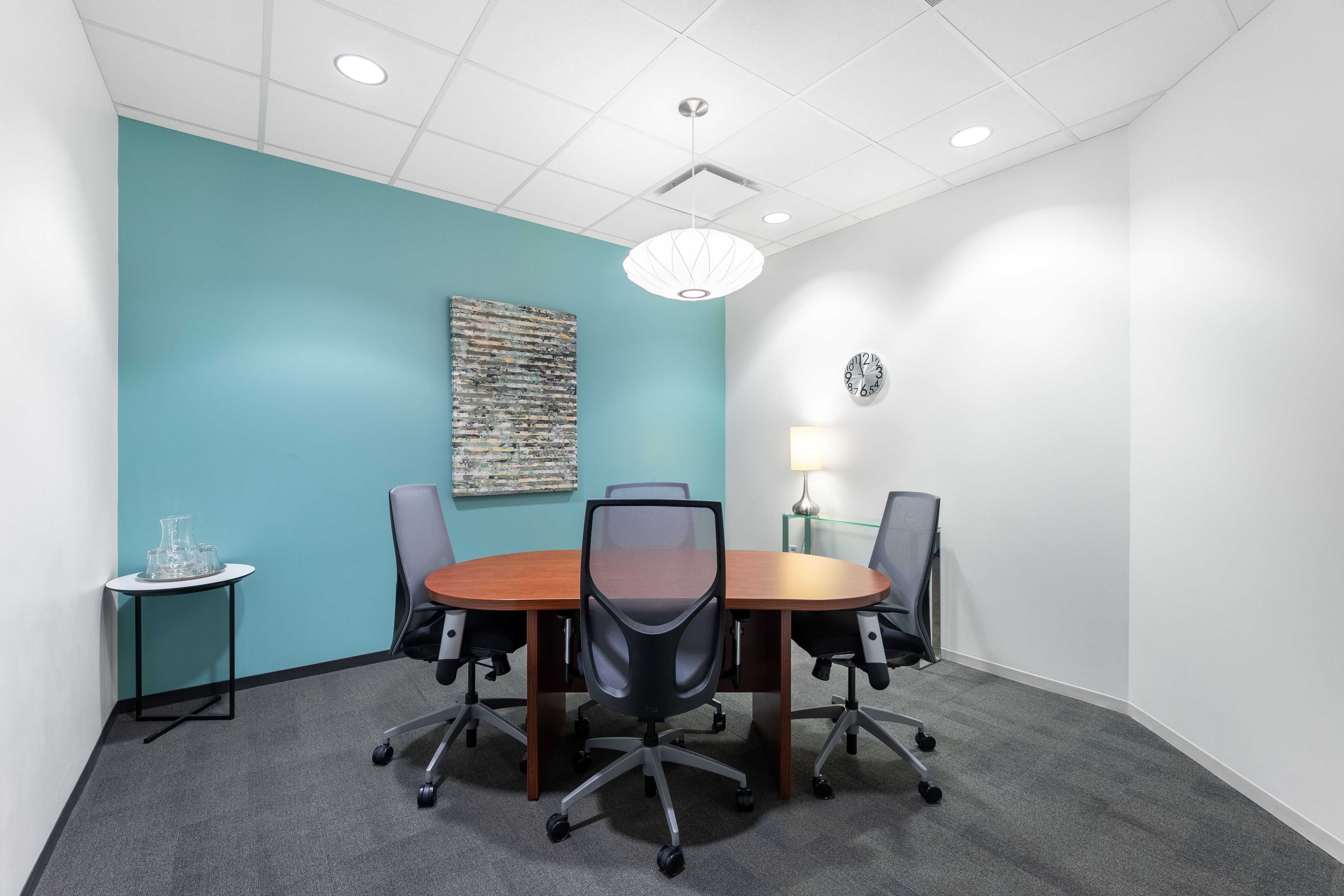 Wynajem biura w Szczecinie: Prywatna 5-osobowa w Regus Hanza Tower