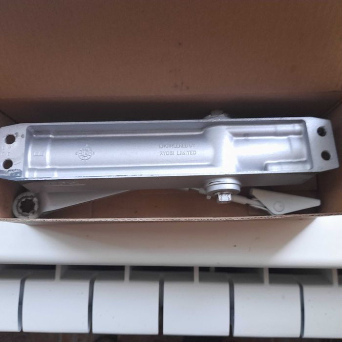 Доводчик двери Ryobi 1504