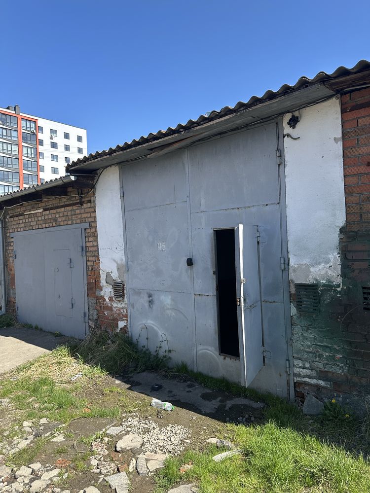 Продам гараж в центрі міста