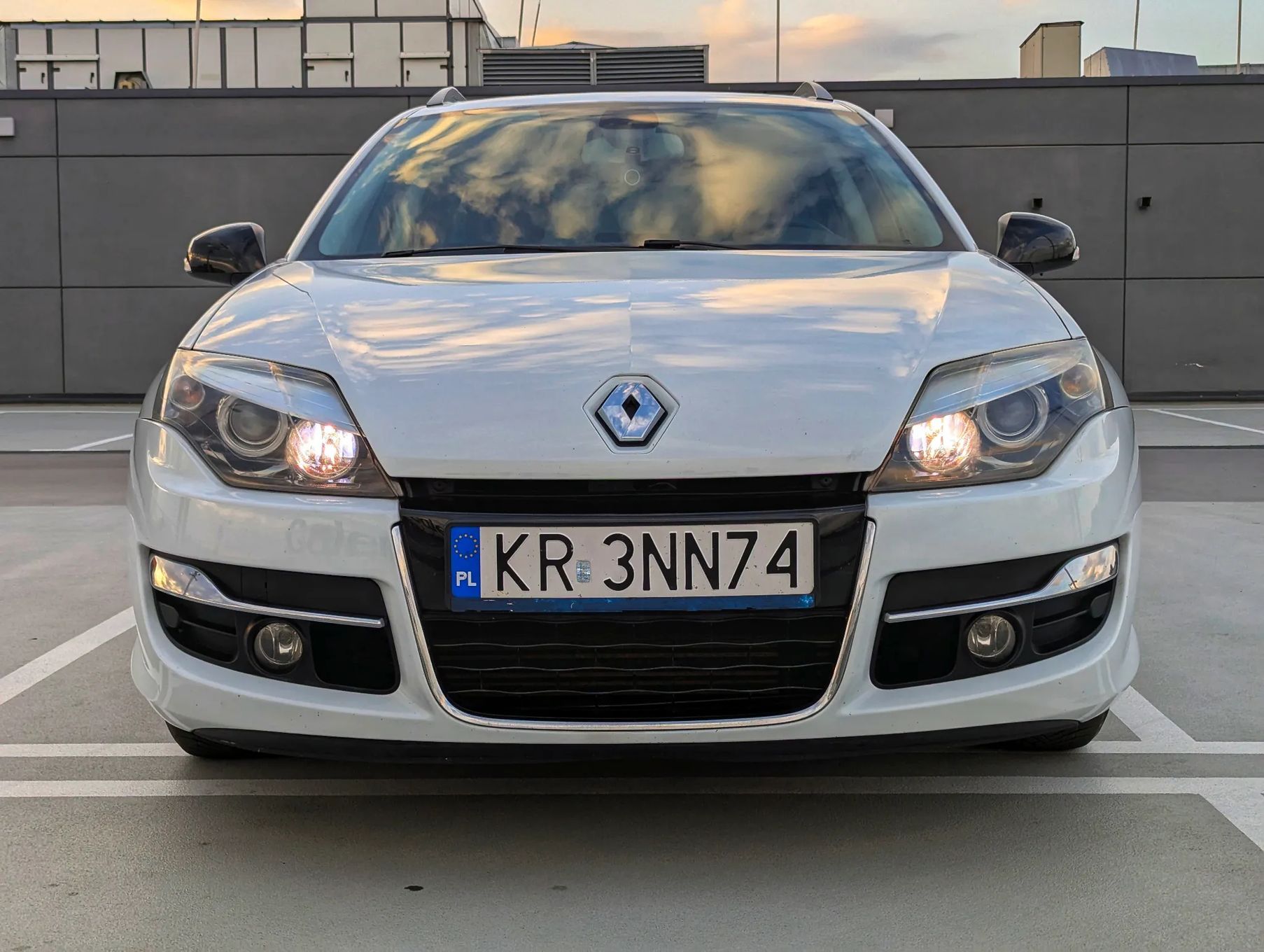 Renault Laguna Renault Laguna 2.0 150 dCi manual Bose Edition