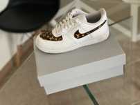 NIKE AIR FORCE x LOUIS VUITTON