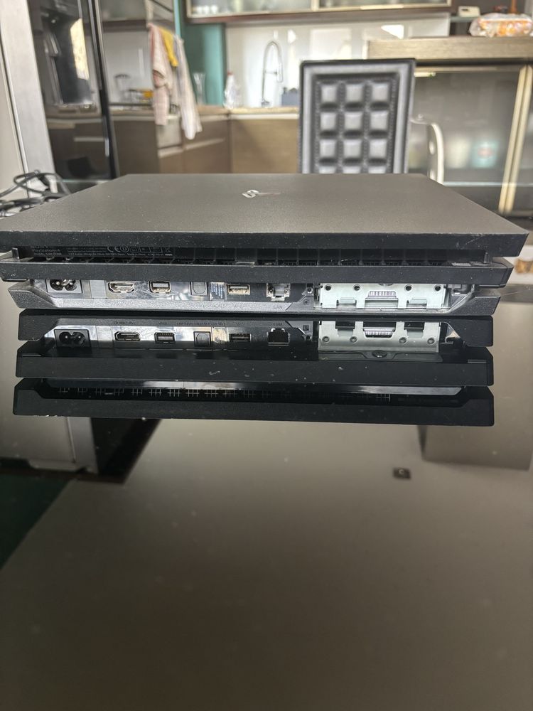 Konsola Playstation4 PS4 Pro 1Tb