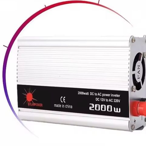 Автомобільний інвертор c 12V на 220V
