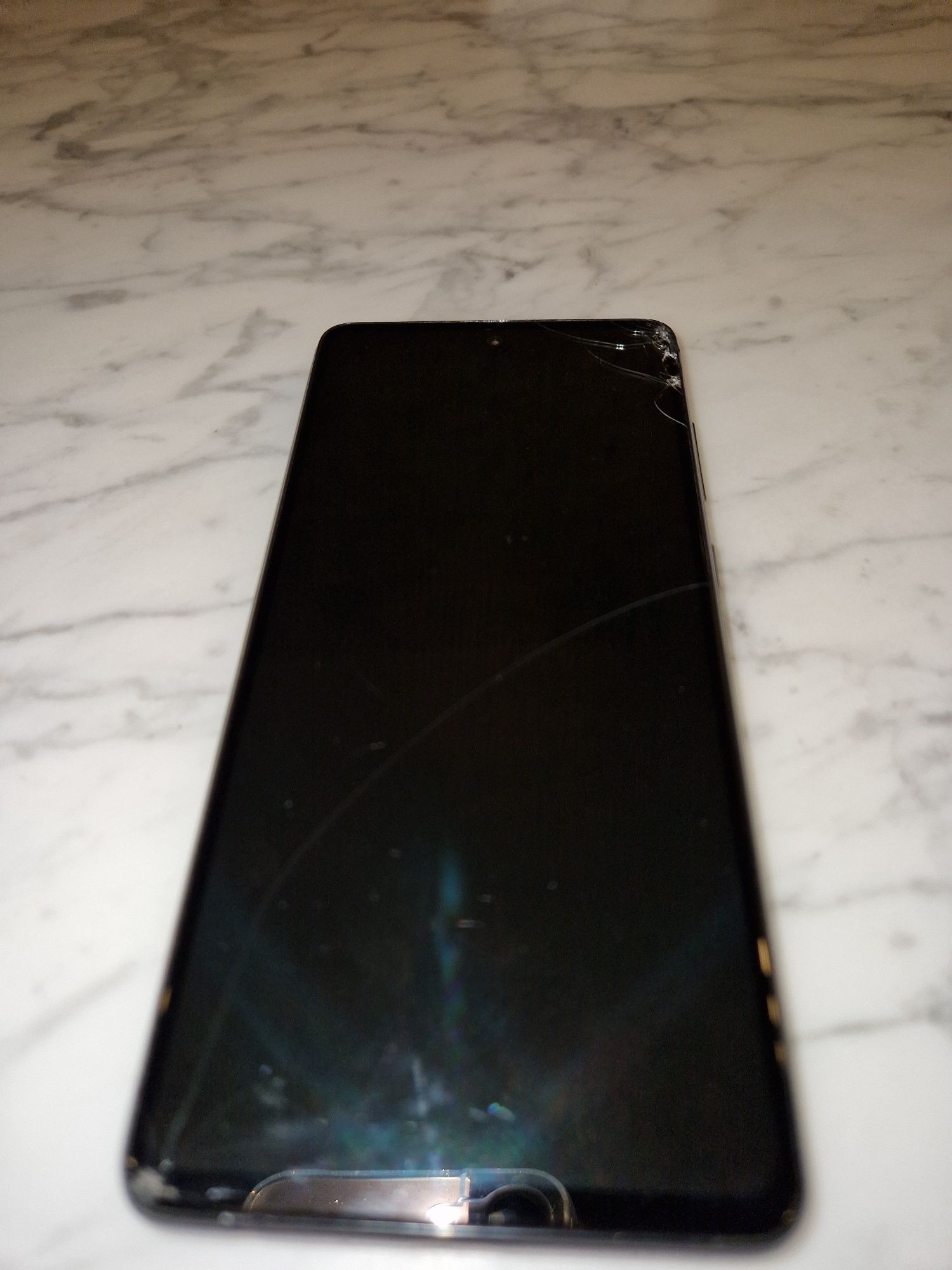 Telefon Samsung Galaxy A52 5G uszkodzony