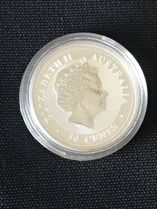 Серебряная монета 50центов 2006год. Год собаки. Австралия