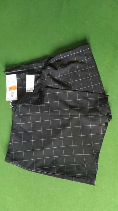 Spódniczko-spodenki Cropp, 36, nowa