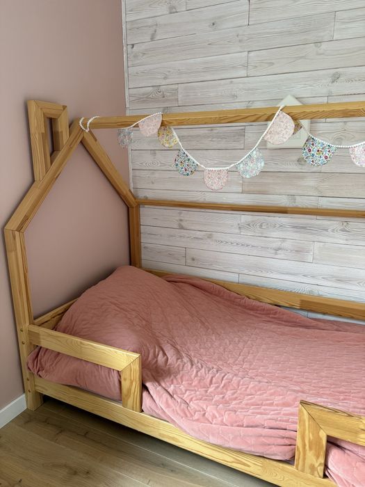 Łóżko domek dl 180 cm szer 90 cm