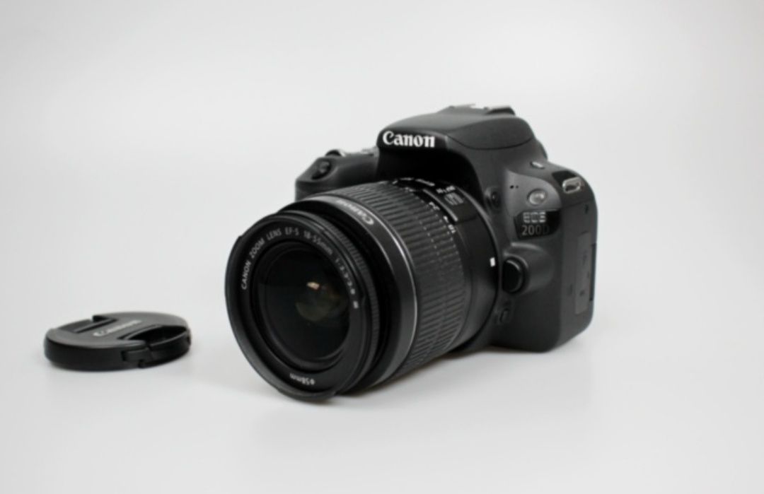 Фотоаппарат Canon 200 D + объектив 18/55
