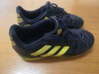 Buty nr 8 piłkarskie korki Adidas nitrocharge 3.0 używane r  34