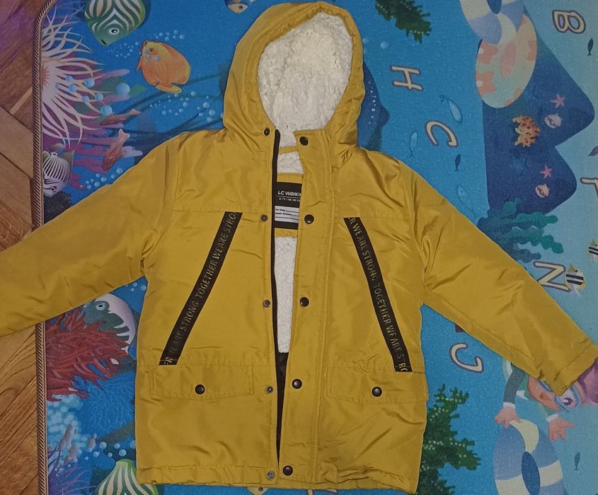 LC WAIKIKI Куртка для мальчика с капюшоном и принтом