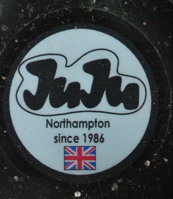 Sandálias Jelly Pretas com Glitter marca Juju (Northampton Since 1986)