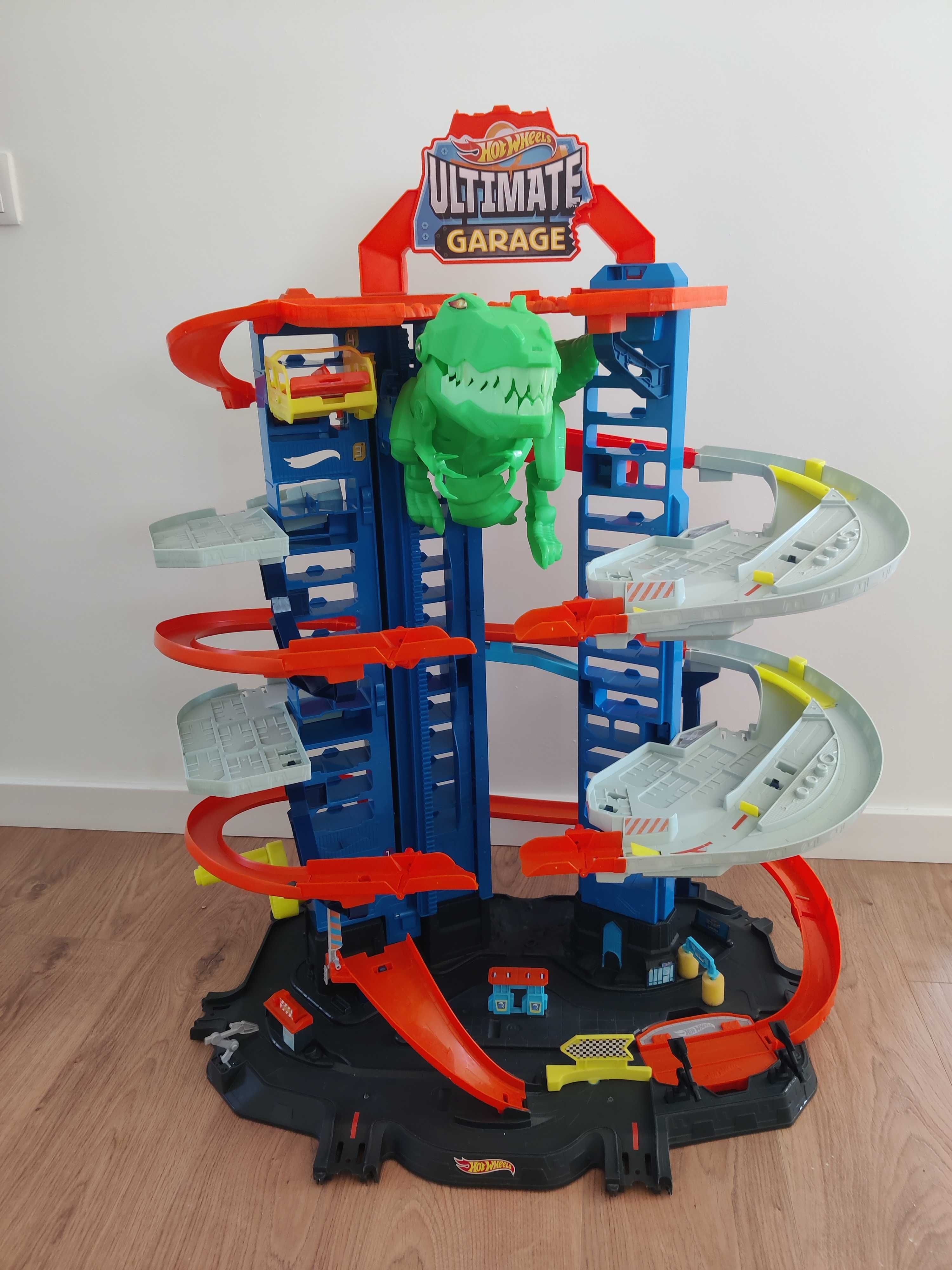 Brinquedo: Garagem de estacionamento Hot Wheels - ótimo estado