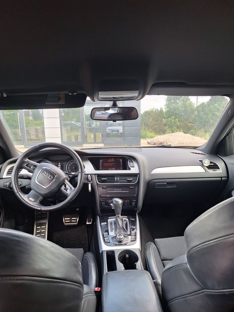 Audi A4B8 S line