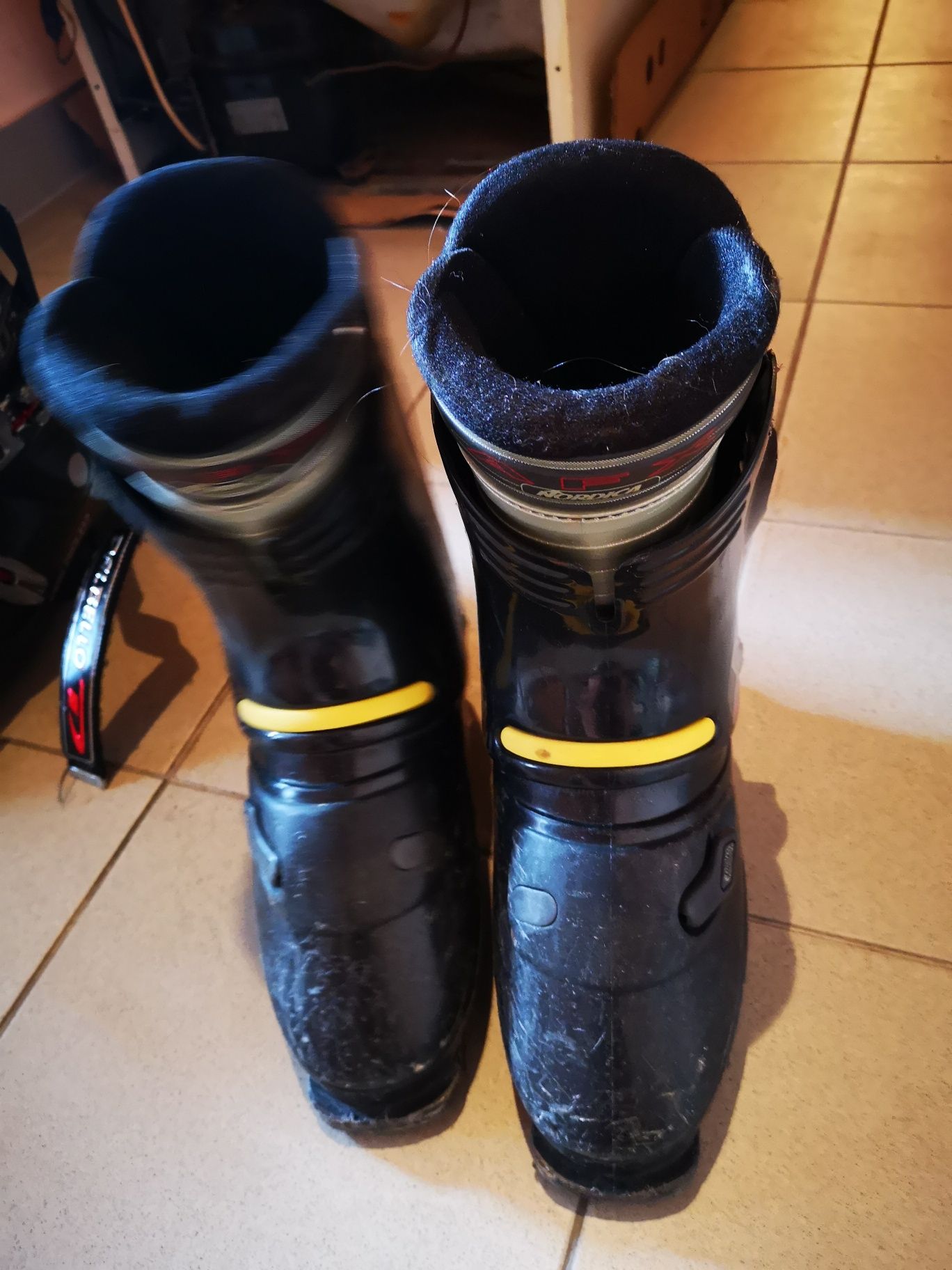 Buty plus narty, kilka rozmiarów