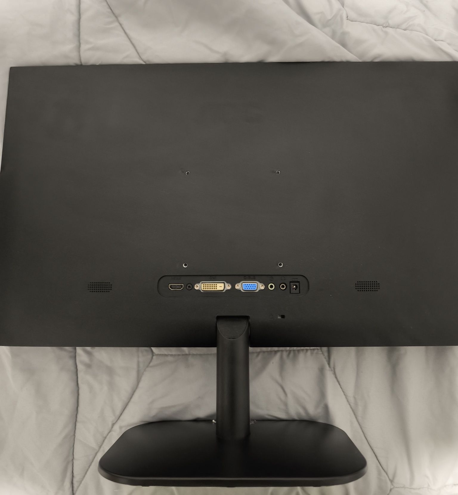 Monitor      AOC