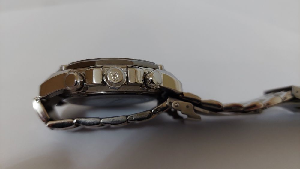 Casio Edifice часы