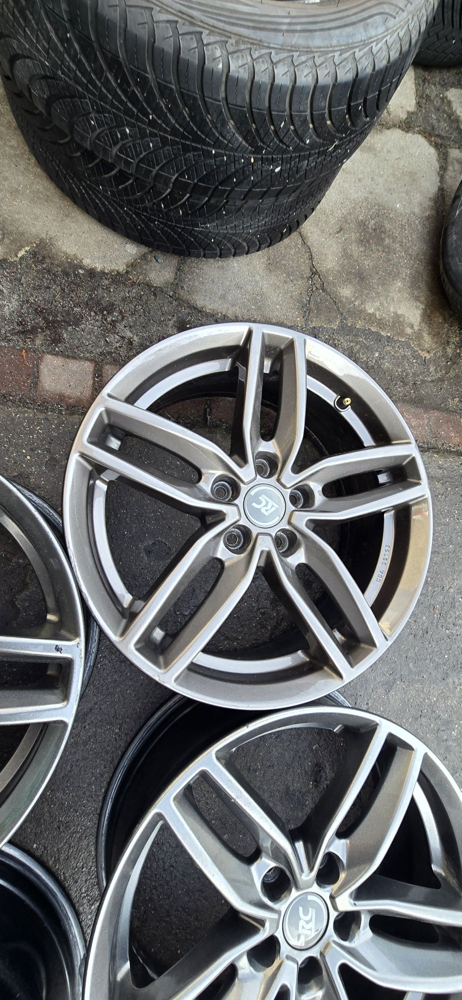 Felgi aluminiowe 18 5x112 et50 Brock Vw audi skoda seat