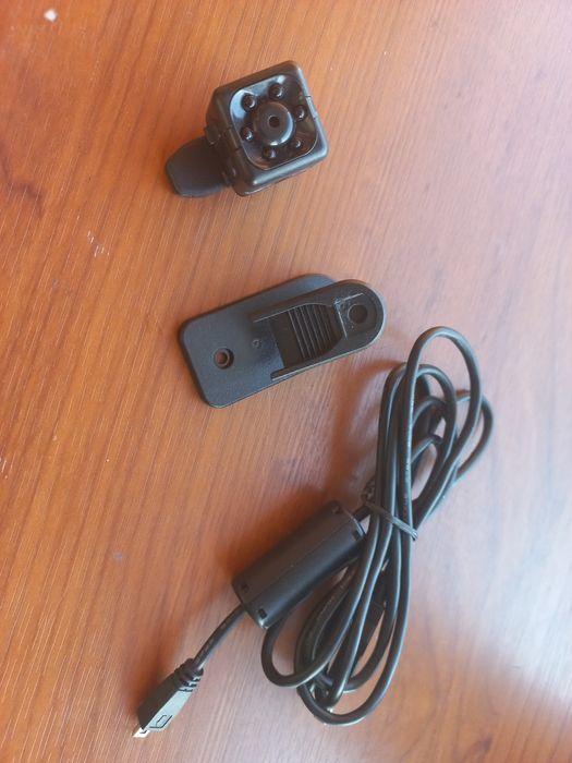 Петличная камера.