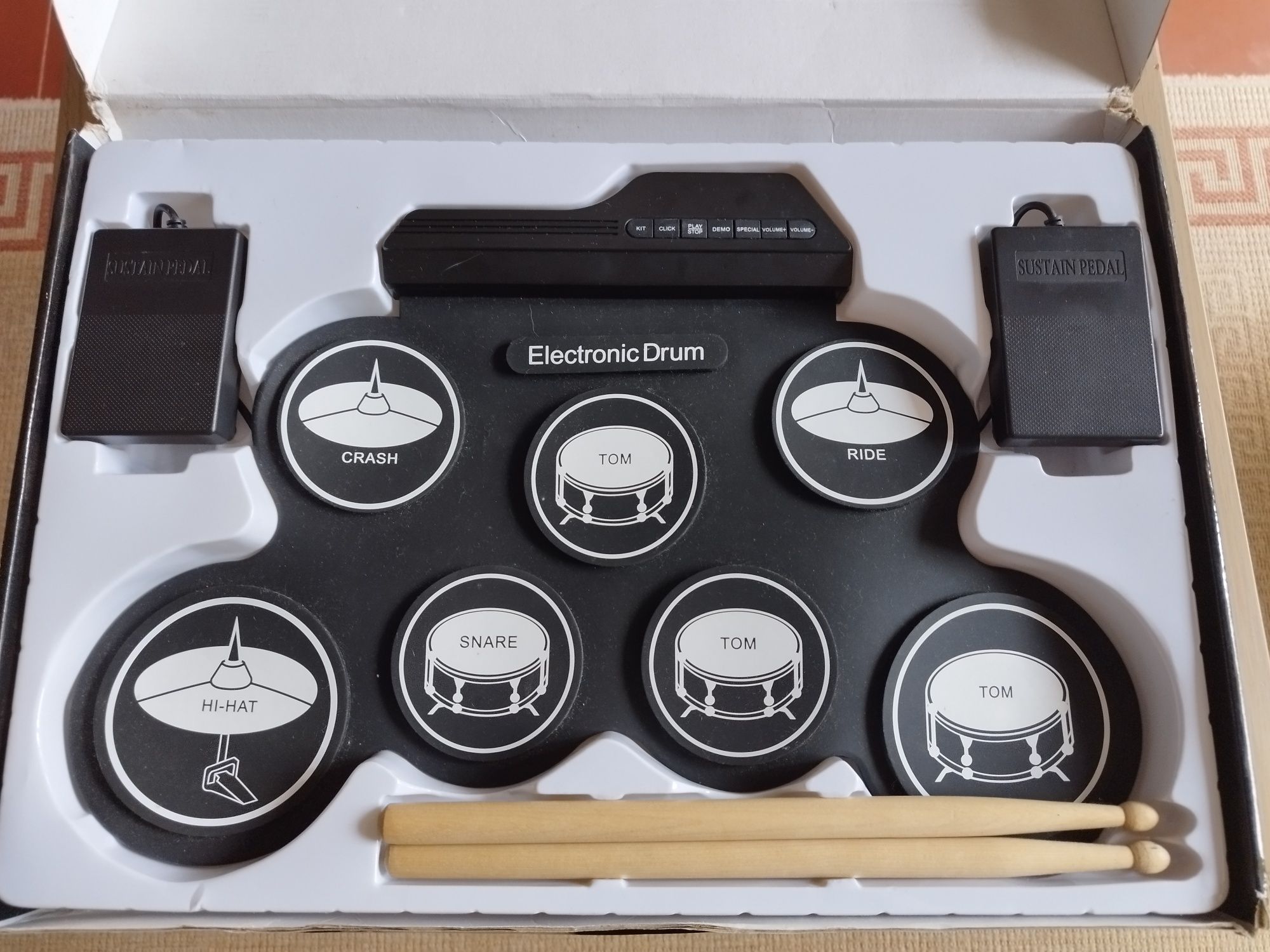 Bateria eletrónica dobrável