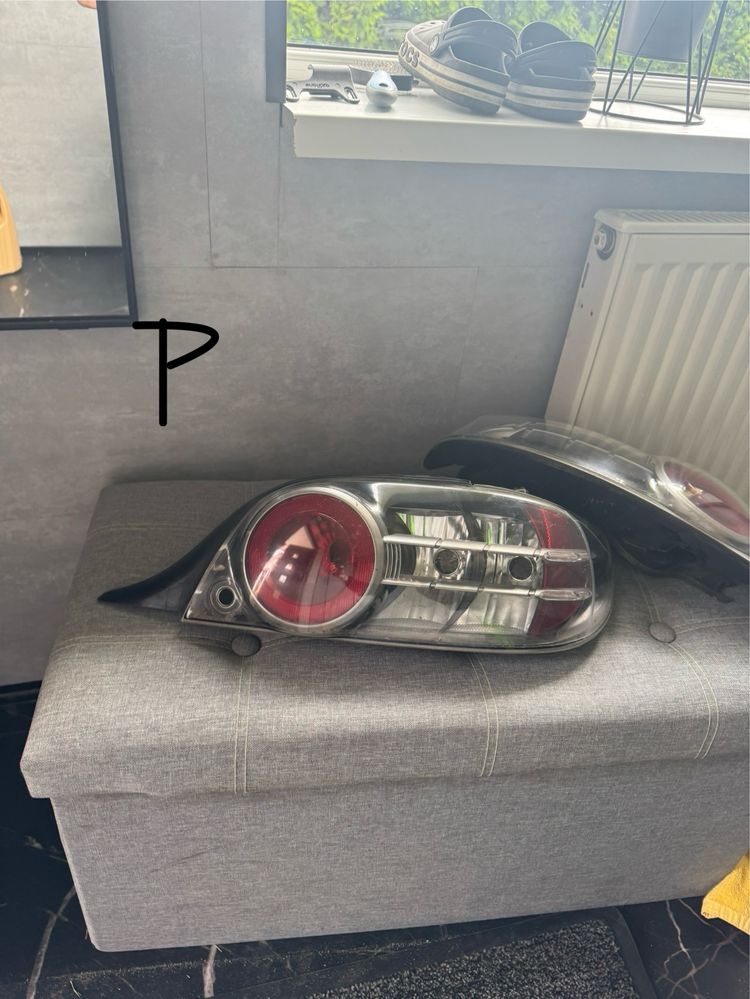 Klosze lamp tył Mazda rx8