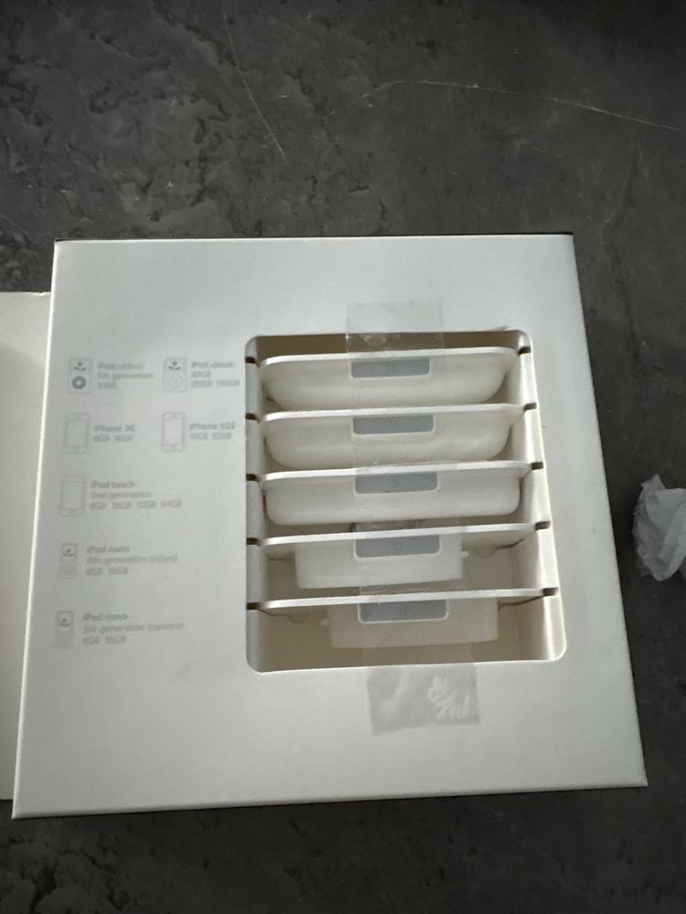 Universal Dock Apple