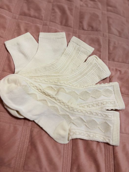 Продам  3 пари нових шкарпеток