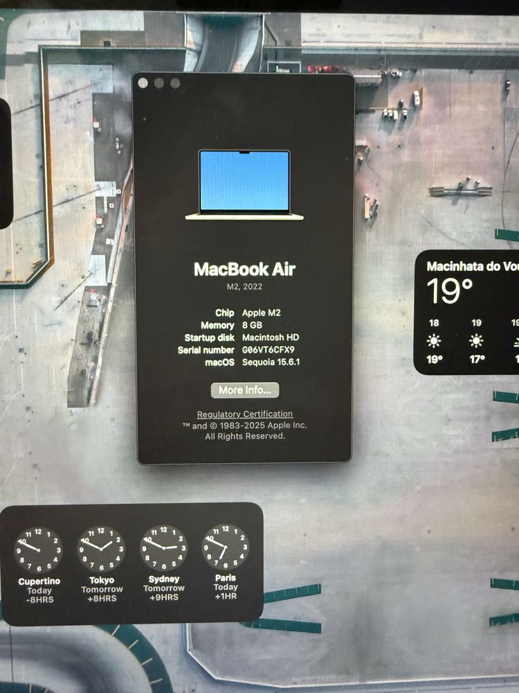MacBook Air.