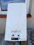 Vaillant gazowy podgrzewacz wody 19,2 kW – sprawny, model mini PL 11