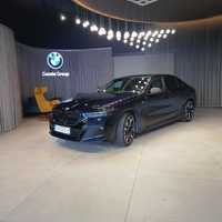 BMW 520D X-DRIVE  Pełna opcja gwarancja NOWY MODEL