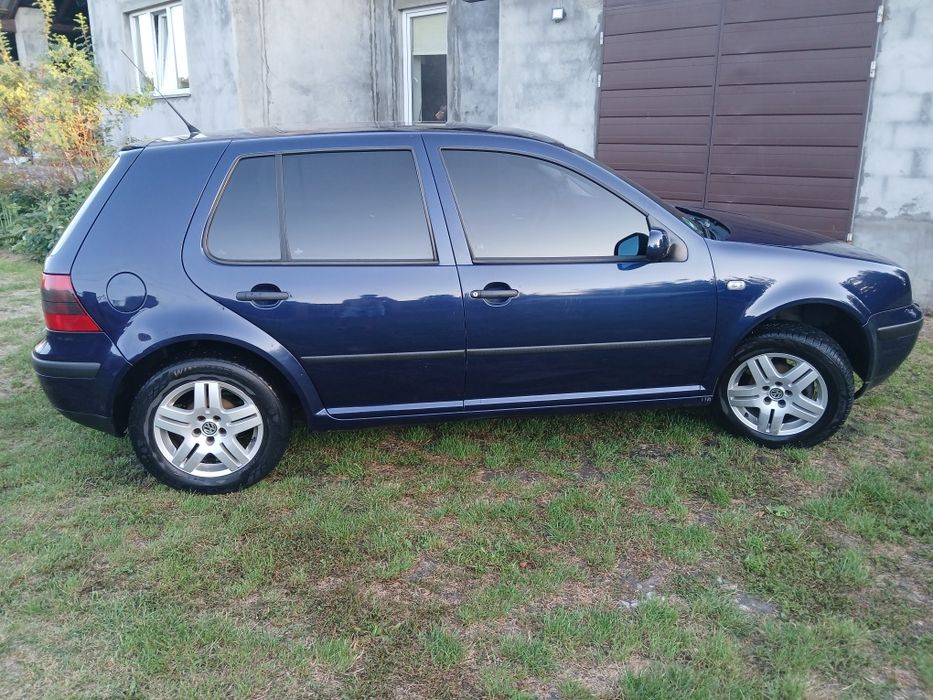 Гольф 4 2001року