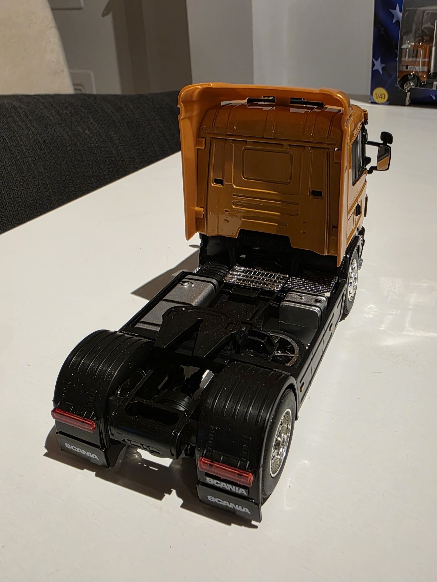 Miniatura camiao scania 1/32 welly