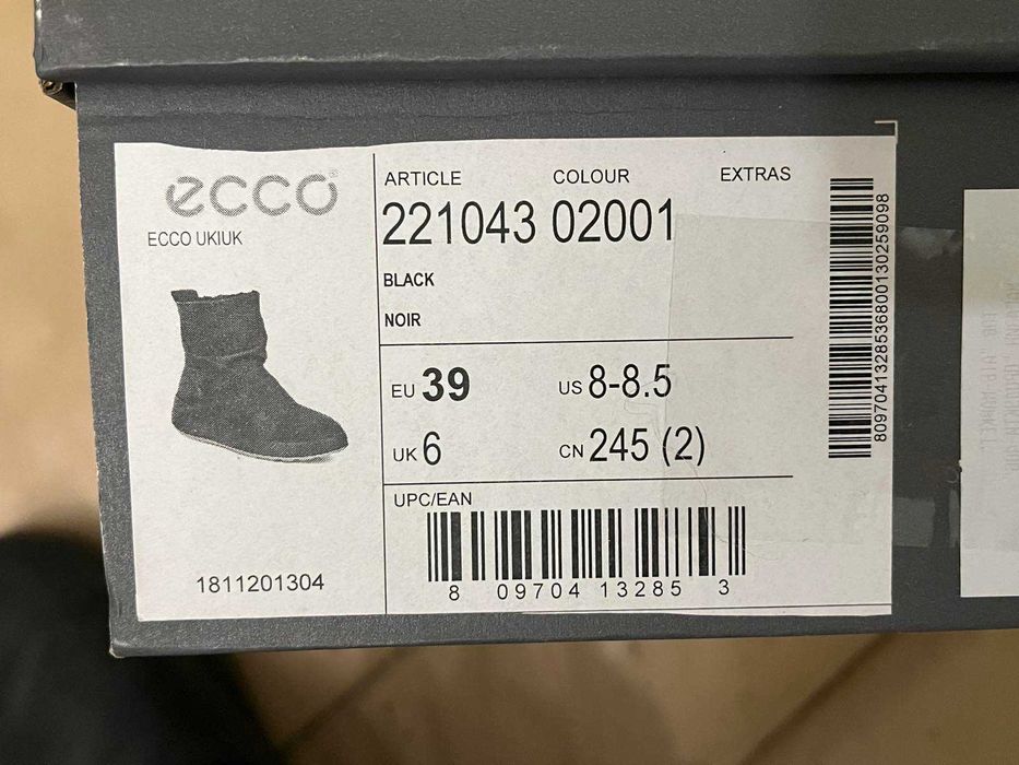 Чорні шкіряни черевики ecco