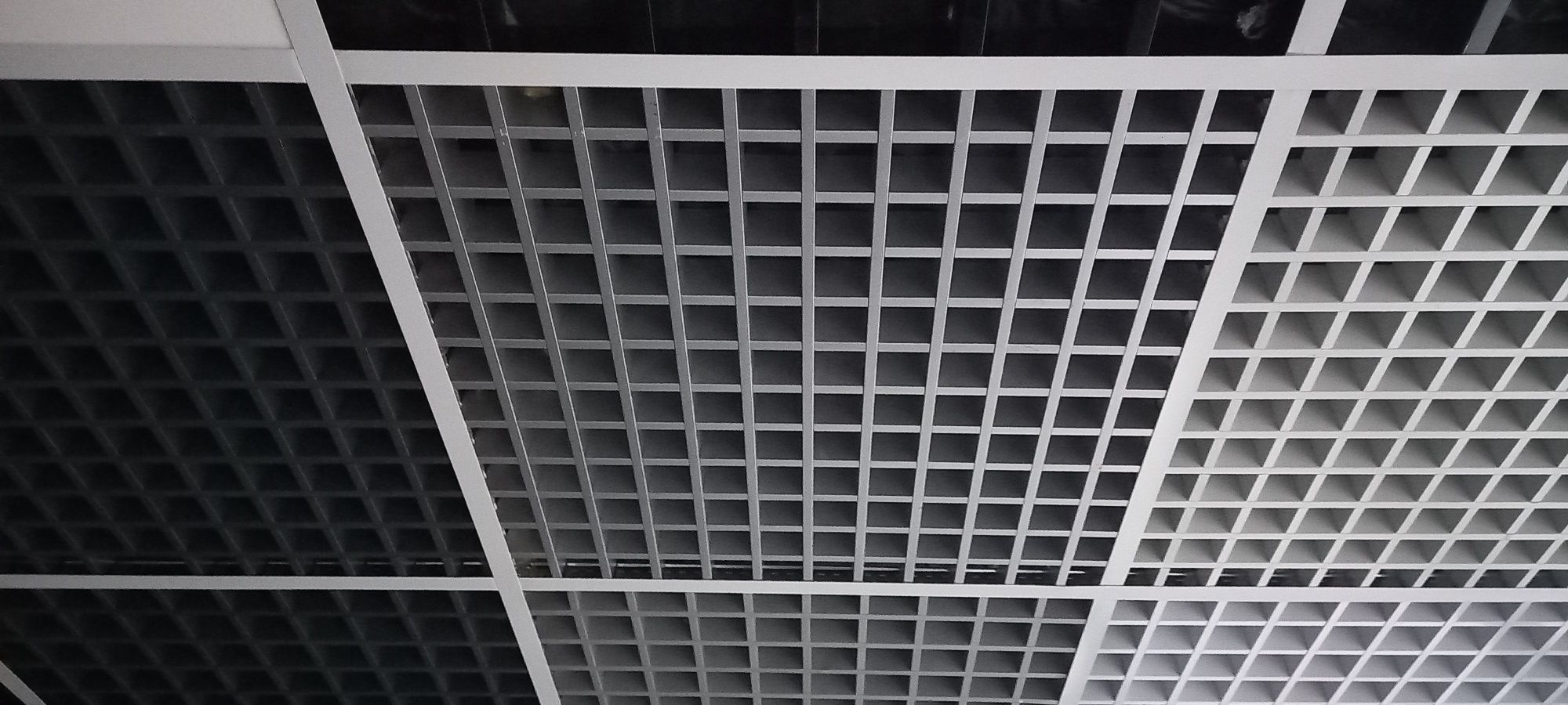 Грильято б.у. 50×50 сірий.  Супер ціна