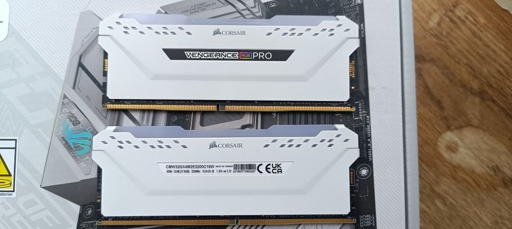 Corsair Ddr4 2*16 3200Mhz з RGB