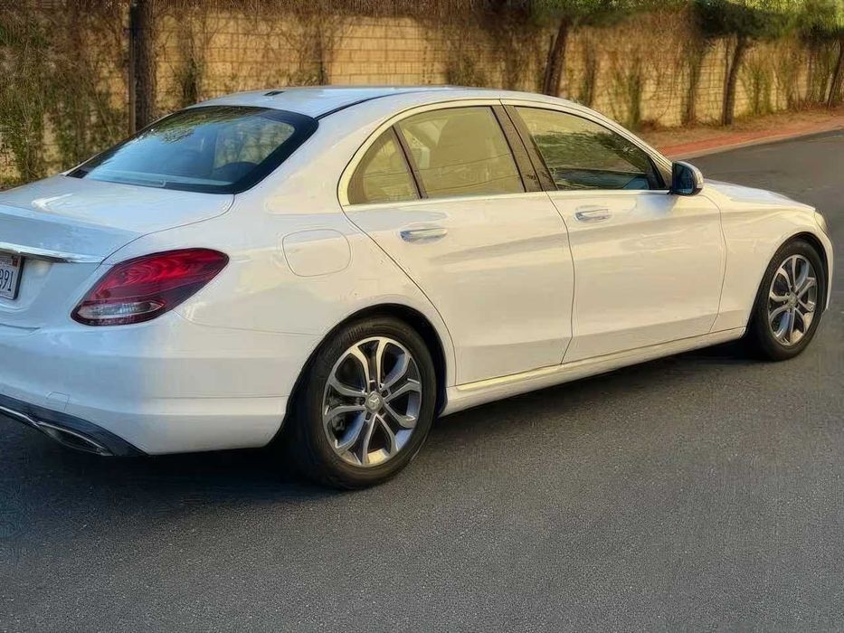 Mercedes-Benz C-Class      2016