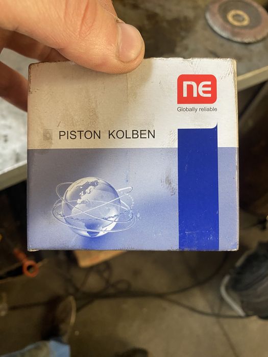 Шатуни і Поршня Таурег, Т5 з 2.5 тді