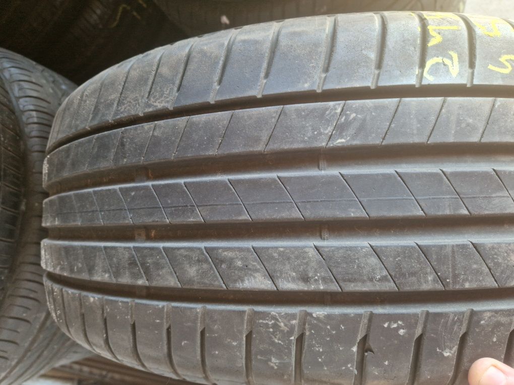 Opony 245/45/19 BRIDGESTONE