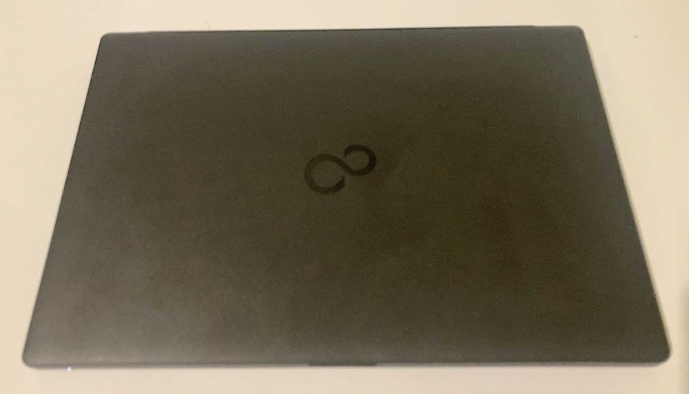 Fujitsu LIfebook A3511 i5-1135g7 8GB 256GB Win 11 Gwarancja