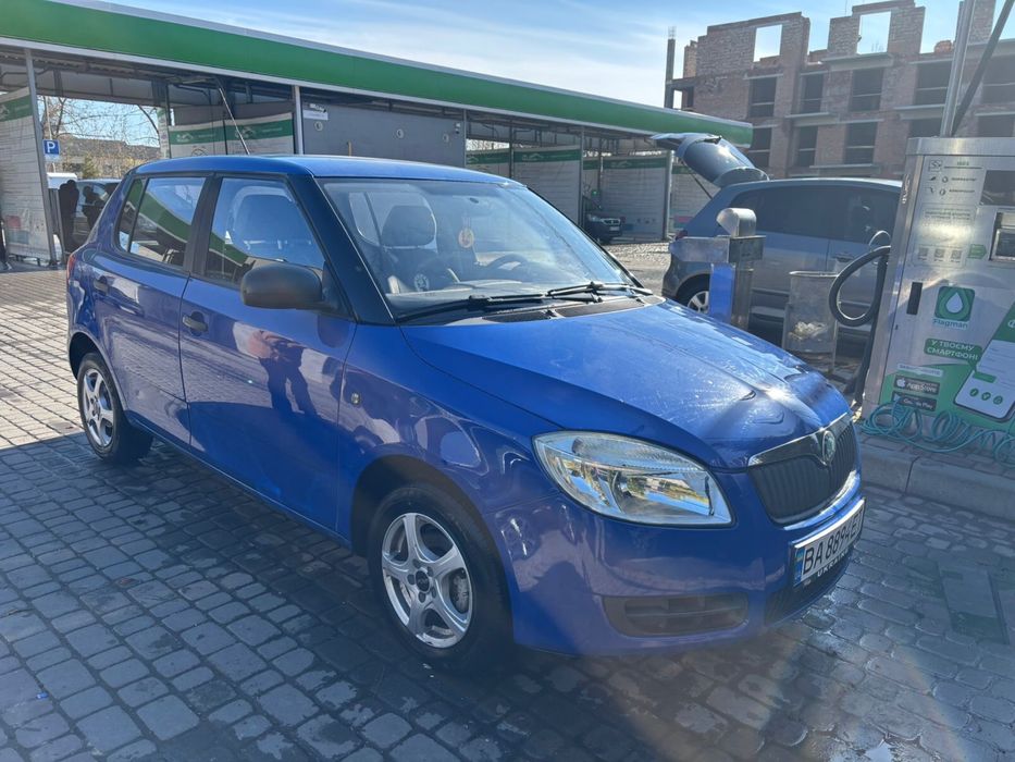 Продам skoda fabia 2009